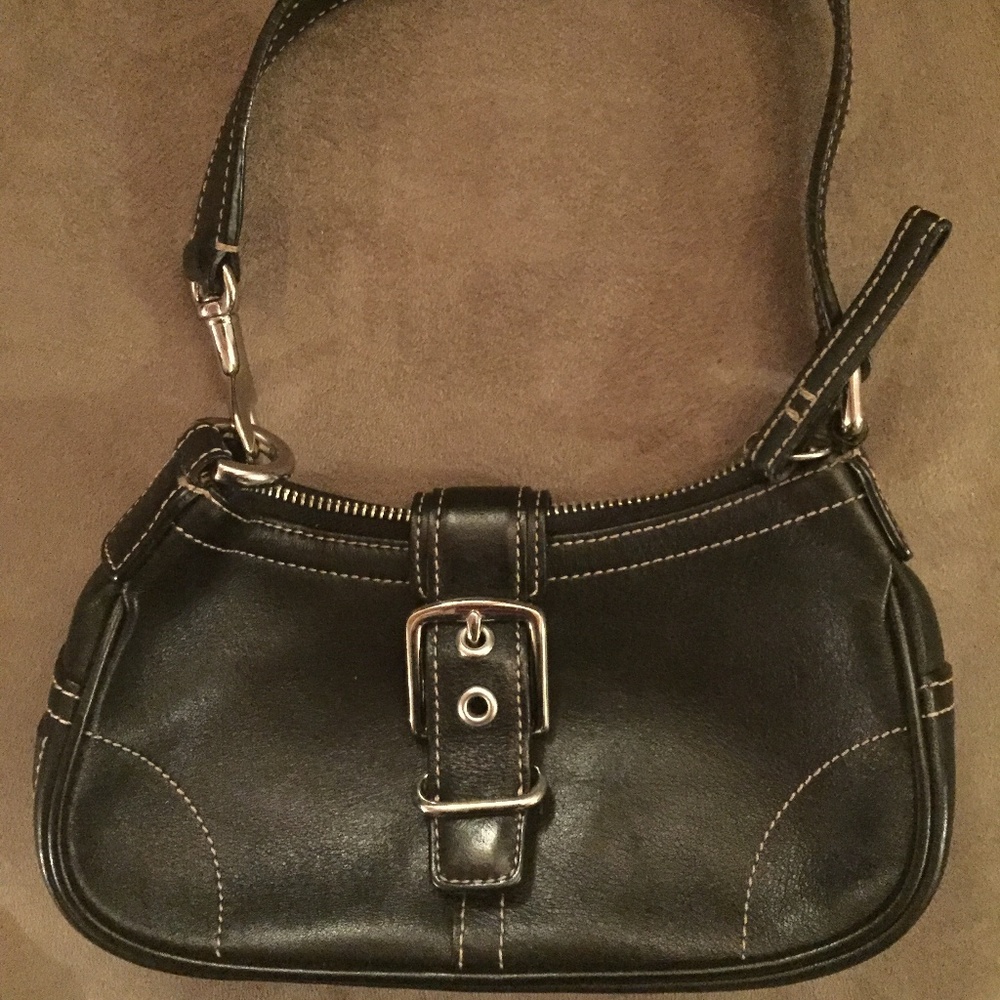 Coach Hamptons Small Black Leather Shoulder Bag